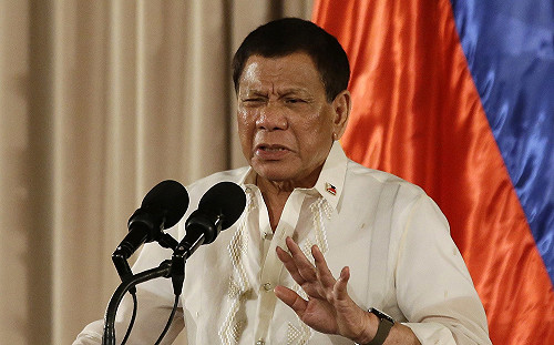 杜特蒂嗆聲將令海軍開火 若經濟海域資源遭奪