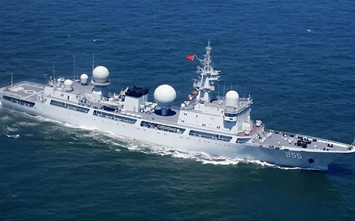 剛出港就被盯上! 日本航母遭中國815A偵察艦近距離監視  軍演計劃被迫調整