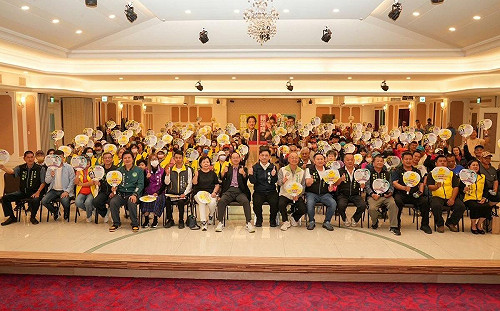 賴瑞隆大旗美之友會成立  王瑞德、里長聯誼會力挺選市長