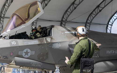 F-35差點被擊落！美媒：美軍匆忙和胡塞武裝談和 居然是為這個.....