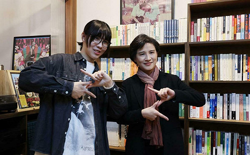  行政院副院長鄭麗君與計畫通行書店共譜青春成長歌曲