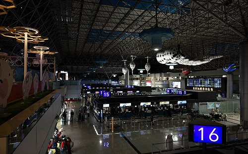 雨彈襲台班機起降也受影響！桃機昨8班次 轉降或重飛