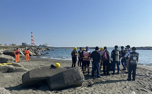 3少年高雄茄萣海域戲水 1人疑溺水身亡