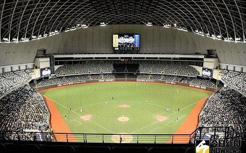 中職／大巨蛋熱身賽兩日湧入34519人進場！