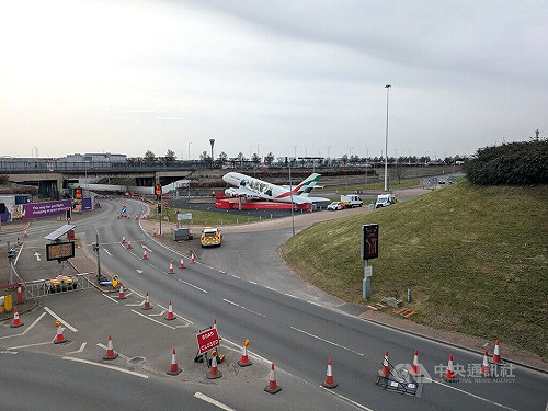 宜蘭男子求復合不成 持球棒砸毀店門遭送辦