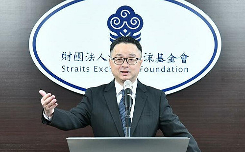 陸配因武統言論遭廢止居留許可 羅文嘉：有民主制度才有言論自由