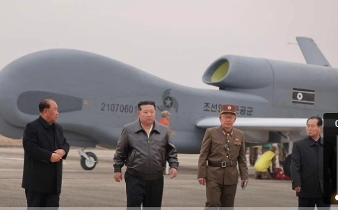 北韓最新無人機曝光! 偵察機和攻擊機亮相 金正恩連續2天視察