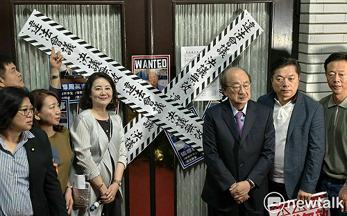 快訊》來真的！民進黨團封鎖立院議場出入口 要韓國瑜先協商再開會