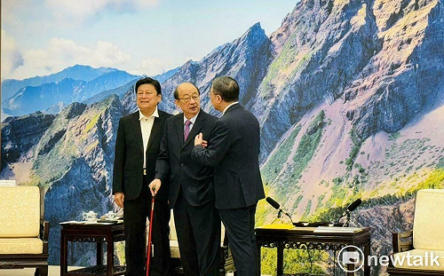 (影)卓揆約朝野黨團到政院共商國是 會議未開始因排位先吵一架