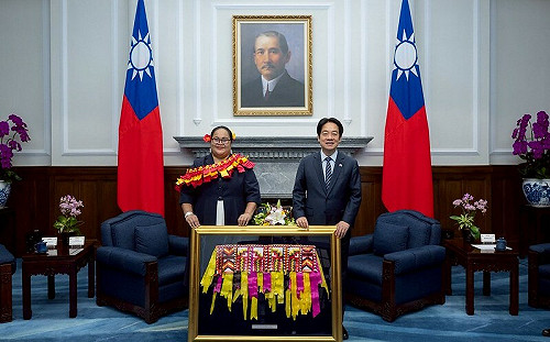 總統接受吐瓦魯國新任駐台大使呈遞到任國書 盼持續深化雙邊關係
