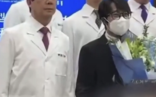 (影) 亞洲首例！吕建忠在浙大二院同時換掉心和肝 網批 : 沒買賣就沒殺戮