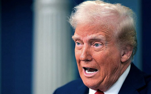 多次槓上鮑爾！ 華爾街日報：川普近幾月頻私下討論提前換Fed主席 可能人選是他