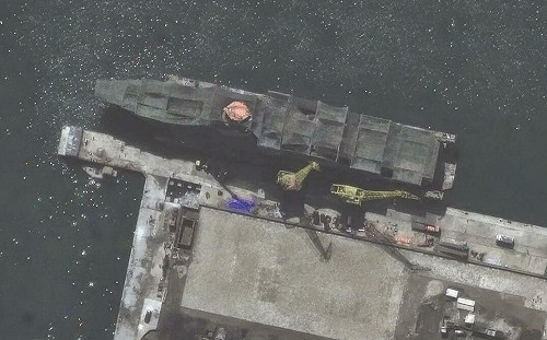 北韓有史以來最大! 被衛星拍到 比現有艦艇大2倍 金正恩造最先進戰艦