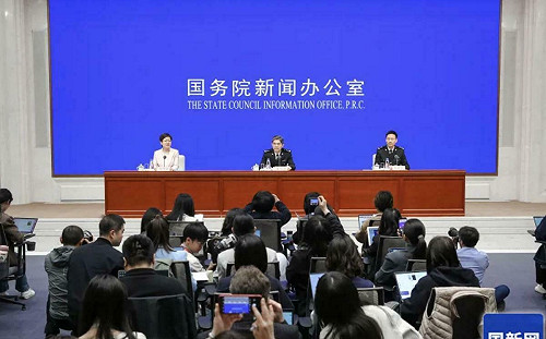 「天塌不下來」的底氣從何而來？中國這場記者會釋放重要信息.....