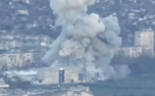 (影) 才轟過蘇梅平民! 俄用無人機和制導炸彈狂炸第聶伯羅和赫爾松市區