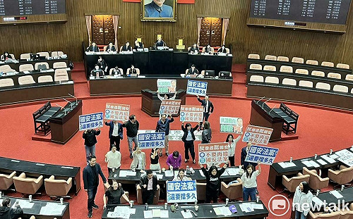 (影) 護國安喊假的？藍白再擋國安修法 鍾佳濱爆氣嗆陳玉珍：有種罵習近平 