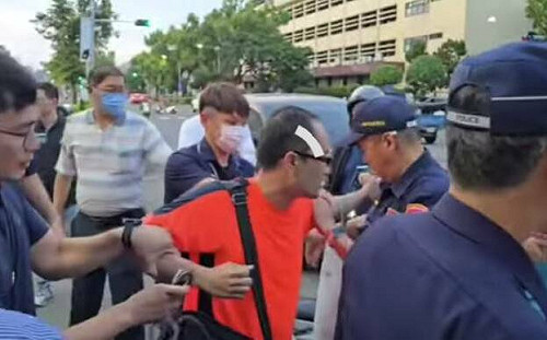 「高雄雙罷劫」負責人徐尚賢遭上銬逮捕 雄檢：涉犯罪嫌疑列為被告