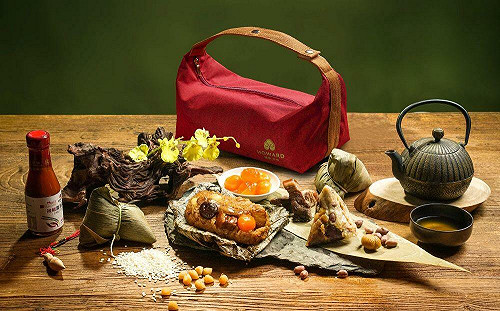 粽子也要瘋媽祖 台中福華推聯名禮盒 裕元有獨家青花椒牛三寶粽