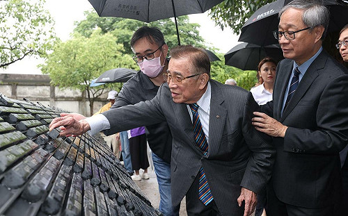 轉型正義不會停止!人權紀念碑錄名更新竣工「致敬所有威權統治政治受難者」