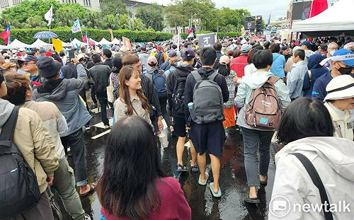 凱道人潮爆滿  國民黨：下午2點就滿到景福門