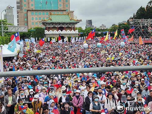 快訊》下午3點還沒到 凱道喊破8萬人