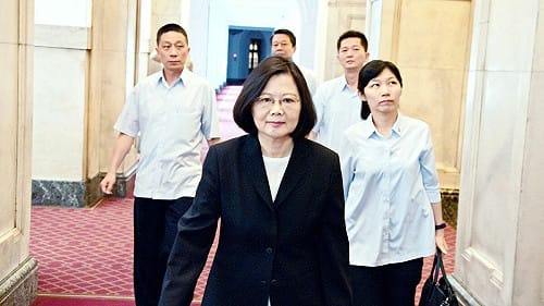 美導演貼身紀錄蔡英文　拍《看不見的國家》要讓國際了解台灣