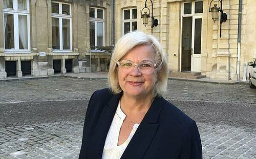 蔡筱穎觀點》勞動節麵包店.花店可營業？ 法國政界「論」戰