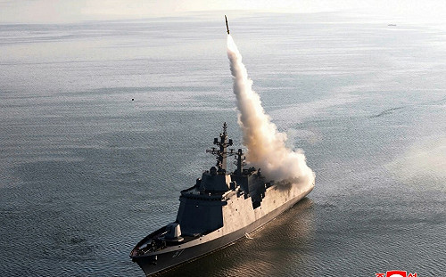 金正恩不給解釋嗎？北韓「崔賢號」一下水就射彈? 專家 : 看起來根本空殼子