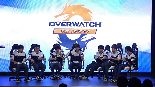 閃電狼和粉絲互動  Zonda竟成破口