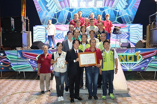 安平靈濟殿孤棚祭 賴清德頒市定民俗證書