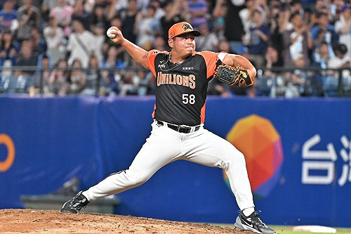 餅總找使用胡智爲最佳時機 改投後援運作更順暢