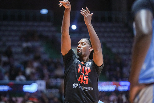 PLG總冠軍戰瓊斯21分加團防奏效 領航猿扳回1城