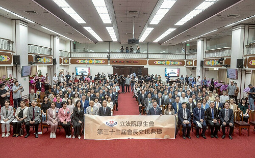 厚生會長交接  韓國瑜：看到南韓美容及醫療稱霸亞洲就很不服氣