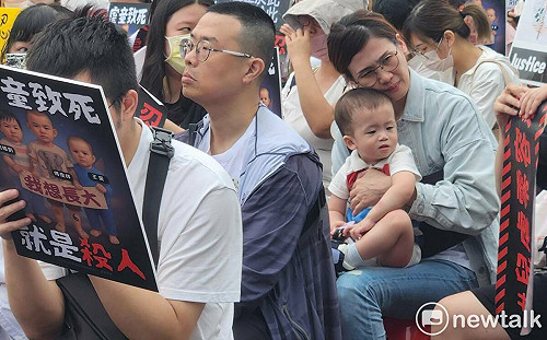 虐童致死修法可判死 凱道民團發聲「抱頭痛哭久久無法言語」