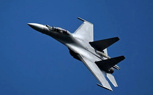 南海戰機對峙! 殲-16 與美軍機南海纏鬥50分鐘？ 專家：突破傳統空戰常識