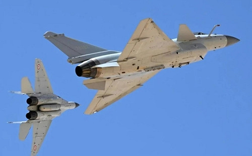 印陣風被擊落慘還遭嘲笑! 不爽莫迪向西方靠攏 俄媒譏 : 趕快來買Su-57吧