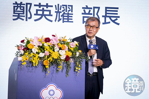 稱反對學校交流「只想到中國」　教育部長挨批：中山大學雙聯學位何解？