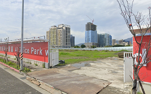 新光人壽辦動土典禮玩兩面手法? 簡舒培揭4大矛盾:只想無痛套利