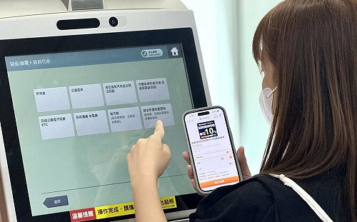 從點數到付費訂閱制 超商爭搶高價值會員