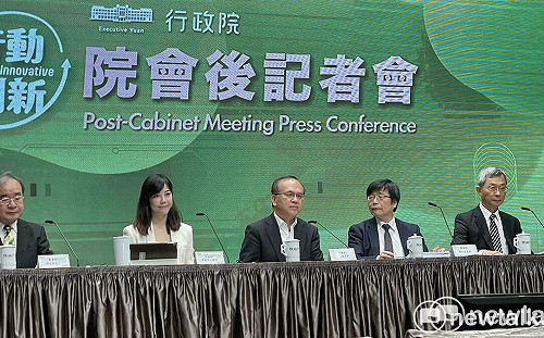 新冠疫情6月底達高峰  卓榮泰下令：協調業者調整快篩產能