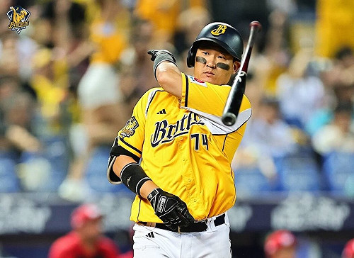 龍隊3轟成空響  許基宏驚天滿貫砲兄弟逆轉勝