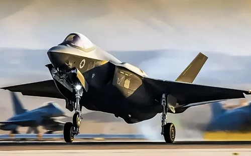 7戰機聯隊、16戰艦、4萬美軍集結! 川普最後通牒 逼伊在「生死談判」屈服