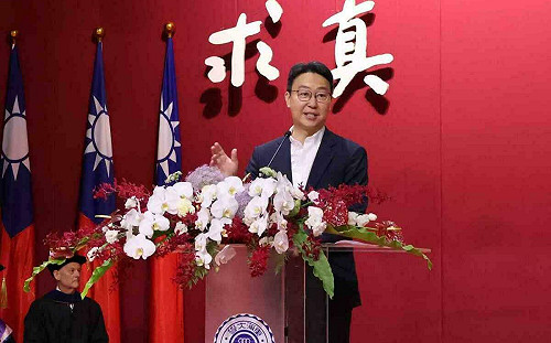 回母校東海參加畢典 陳世凱自爆「勞作教育」修到第四年才過