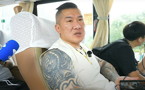 聽聞陸委會建議久住對岸 館長狂爆粗口怒罵：你這是叫我不要回台灣？ 