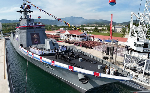 北韓崔賢級2號艦側翻事故後「再」下水 命名「姜健號」