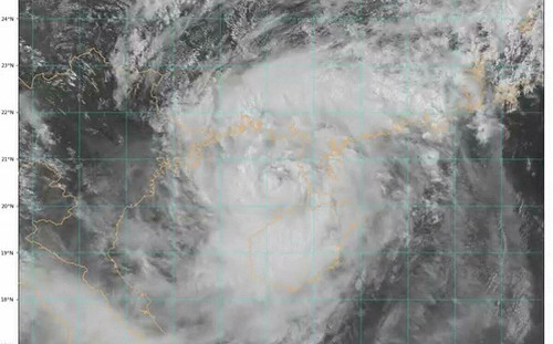 蝴蝶颱風結構仍完整！鄭明典曬圖曝維持輕颱原因