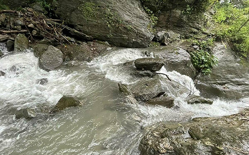 山友登山注意！受暴雨影響 玉山瓦拉米步道坍方、溪水暴漲