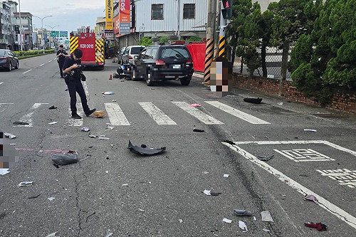 台南麻豆疑女兒騎機車載母出車禍  2人命危送醫