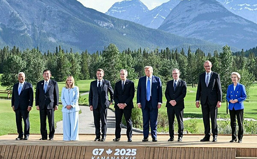 川普提早一天離場讓峰會黯淡無光! 梅德韋傑夫喜讚 : G7已死