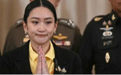 一通電話危及她的執政權! 泰國總理貝東丹含淚道歉 軍方稱不會政變